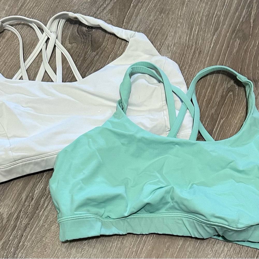 Lululemon sports bras